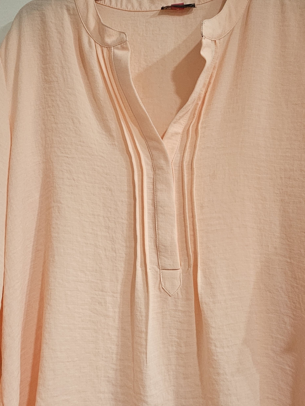 Vince Camuto Light Peach Ruffle Sleeve Blouse - Picture 2 of 6